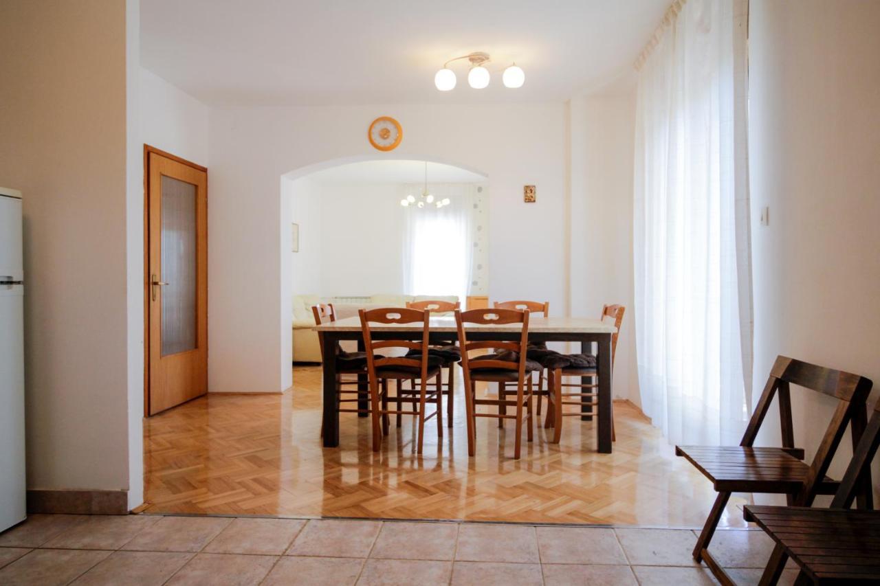 Apartment Sverko Кастав Екстериор снимка